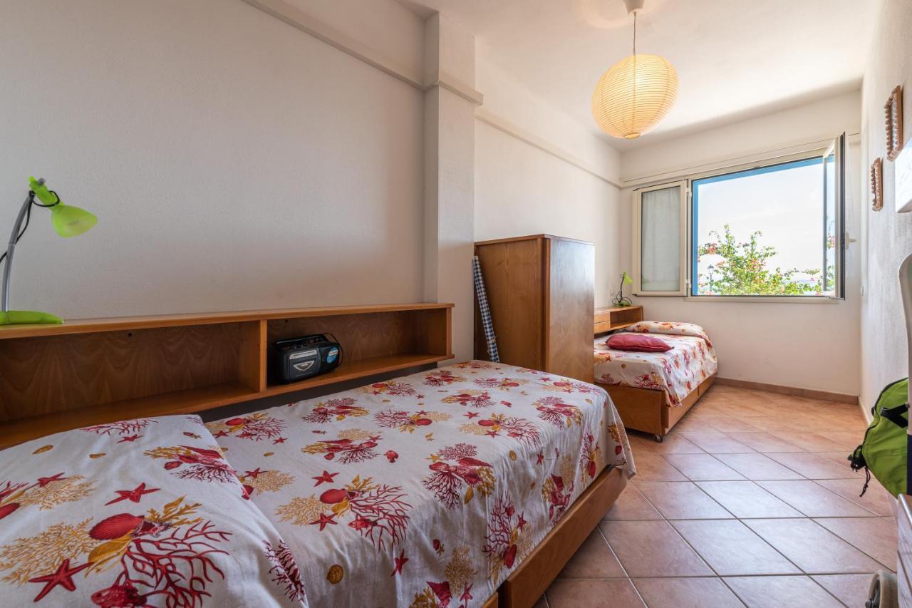 Casa Vacanze 21 Aprile - T Calasetta Extérieur photo